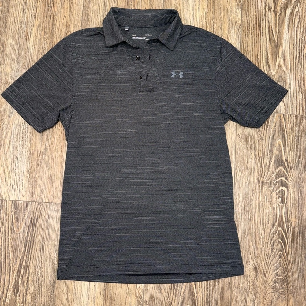 NWOT Men’s Under Armour Loose Fit size S Heat Gear Polo Shirt